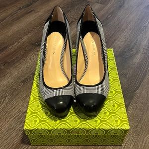 Gianni Bini Black and White Plaid Closed Toed Heel